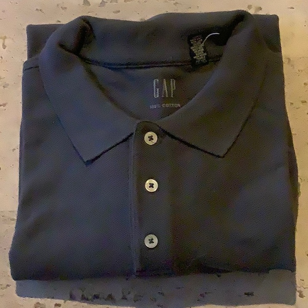 Gap grey mens polo shirt.  Size L NWOT